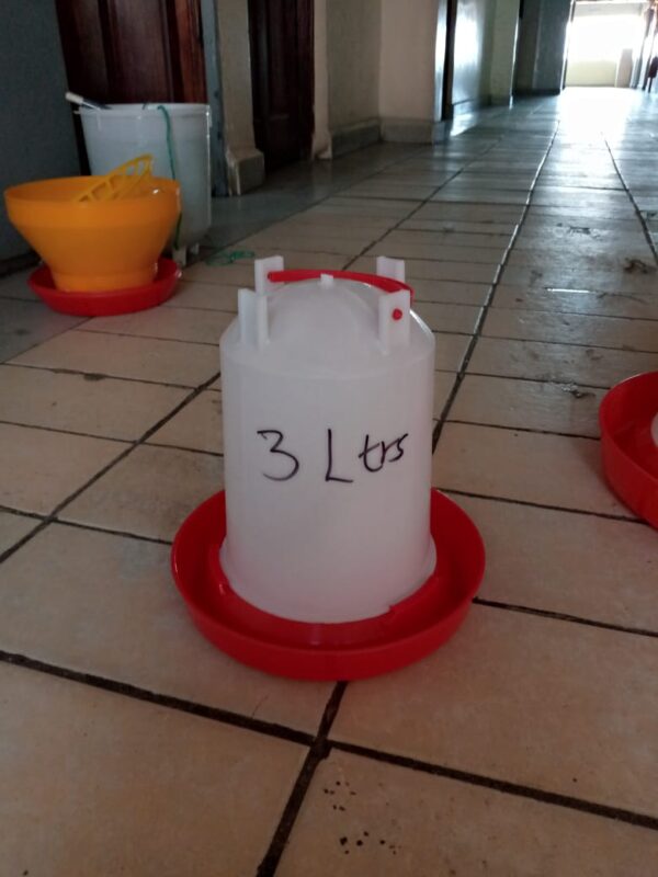 3L Manual Chicken Drinkers for sale in kenya